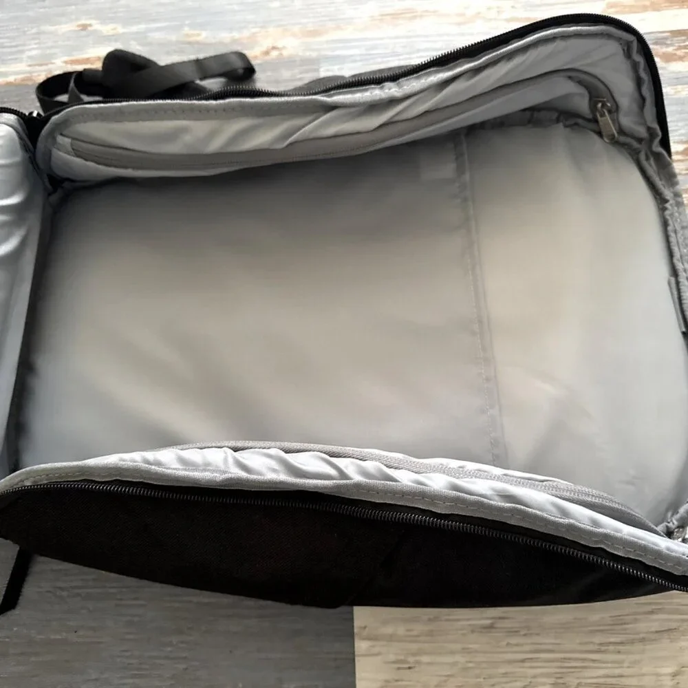 Simple Modern Wanderer Backpack 25L Laptop Compartment Sleeve Bookbag Travel NEW